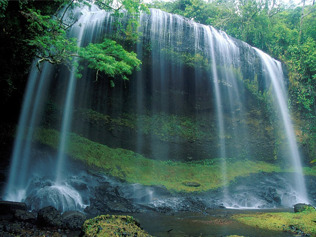 waterfall-mist